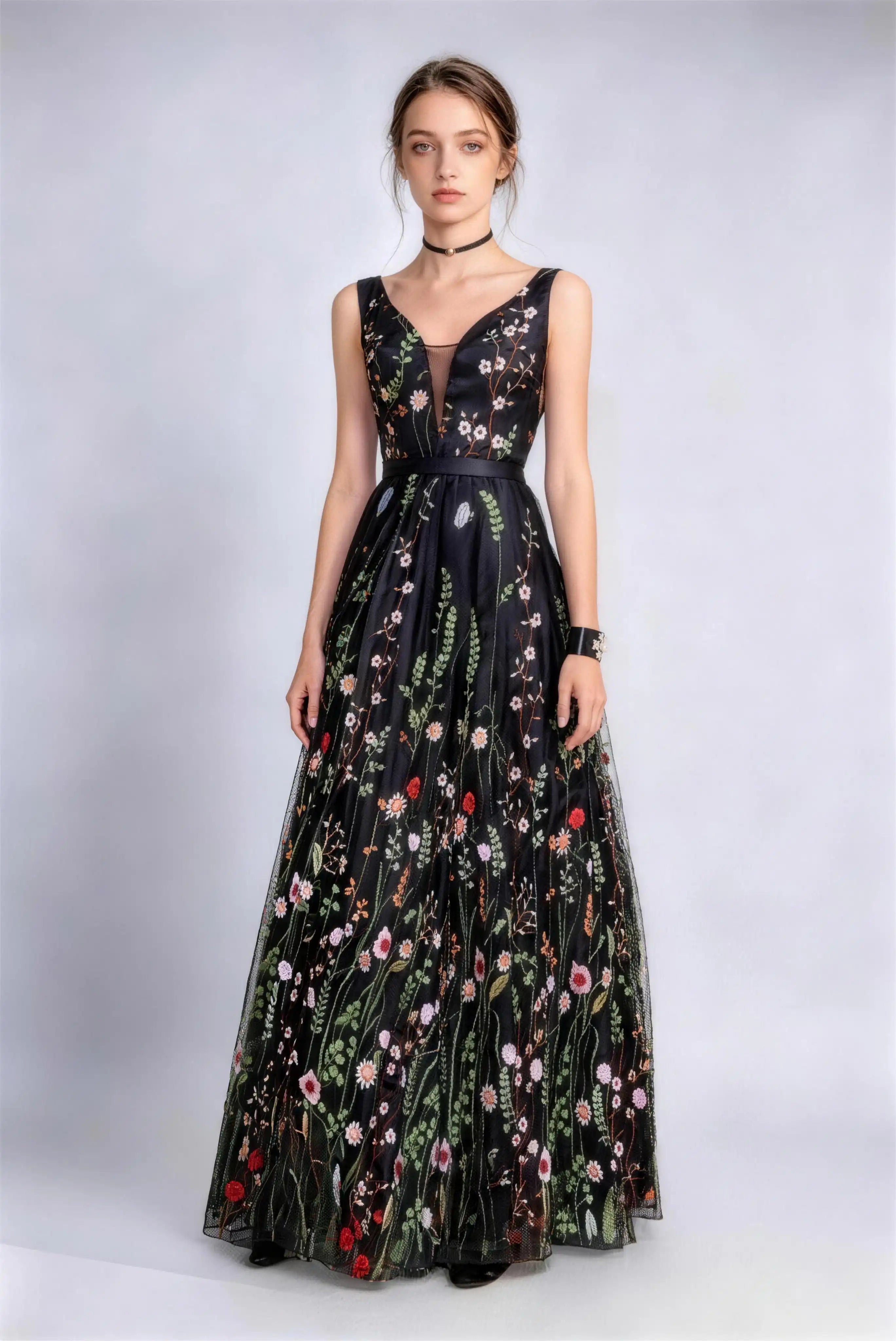3D Floral Embroidered Tulle V‑Neck Long Formal Evening Gown – phoehua