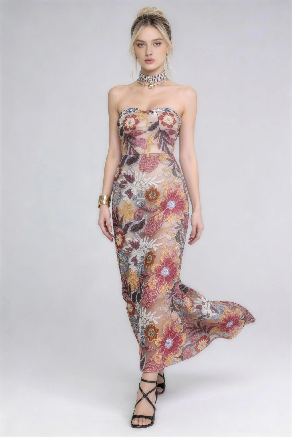 Luxury Floral Embroidered Bodycon Maxi Dress, Walking Pose Strapless Formal Dress for Weddings
