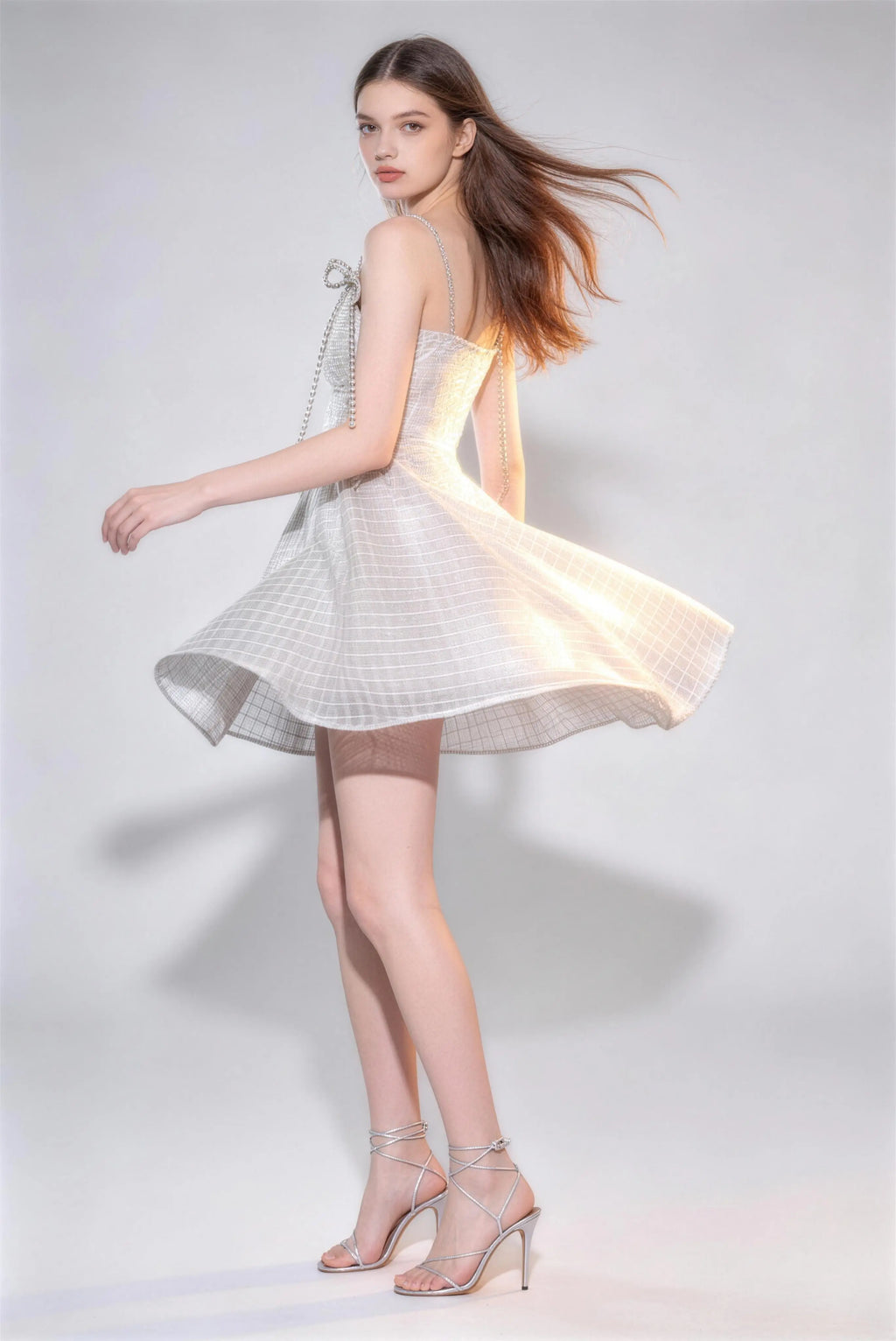 Phoehua Side View of Silver Rhinestone Bow Dress, Flowing Skirt Movement High Waist A-Line Spaghetti Strap Party Cocktail Dress
