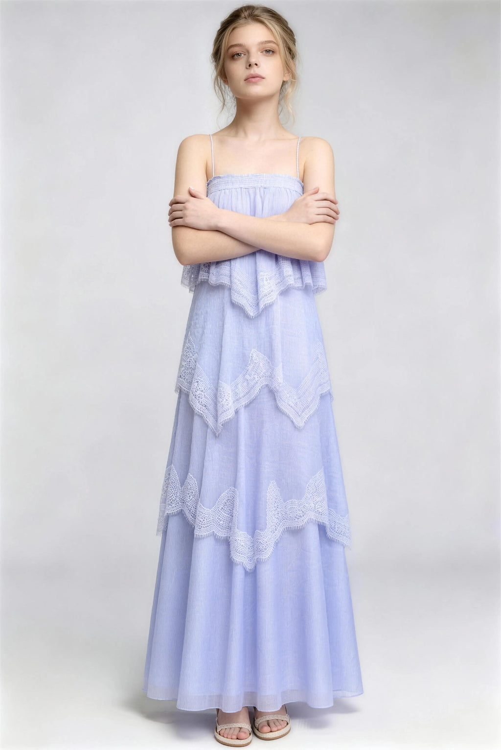 Lace Tiered Backless Maxi Dress