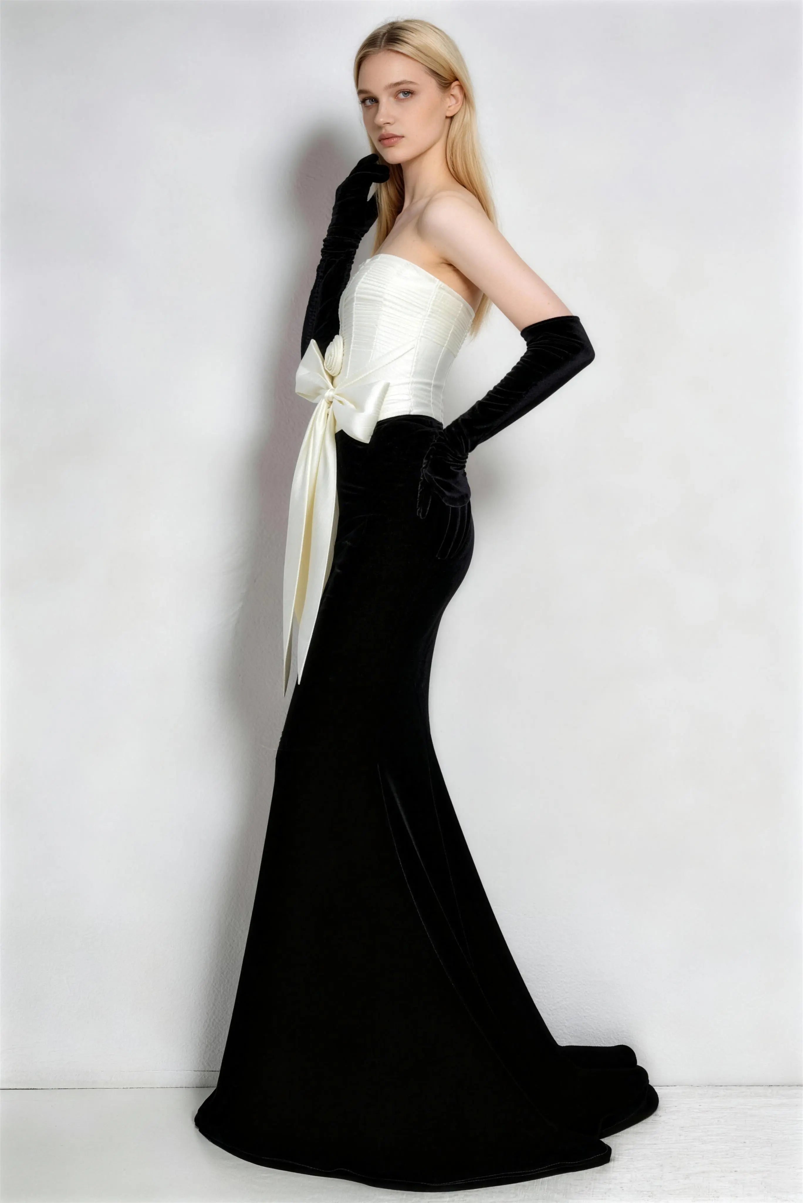 Phoehua Side View of Black White Velvet Mermaid Formal Gown, Strapless Corset Satin Bow Long Evening Dress with Opera Gloves
