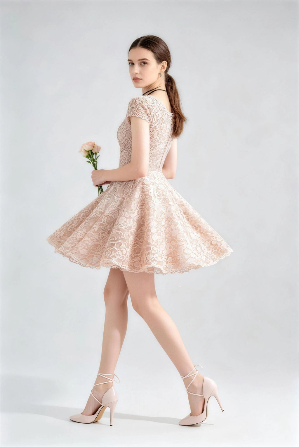 Phoehua Walking Pose of Champagne V‑Neck Lace A‑Line Mini Dress, Romantic Floral Lace Short Cocktail Party Evening Gown