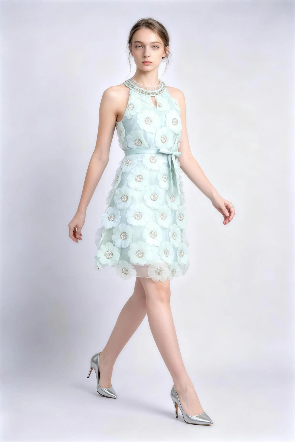 Phoehua Walking Pose of Light Green Halter‑Neck Tulle Dress, 3D Floral Appliqué Rhinestone‑Trimmed Self‑Tie‑Waist A‑Line Formal Cocktail Party Dress