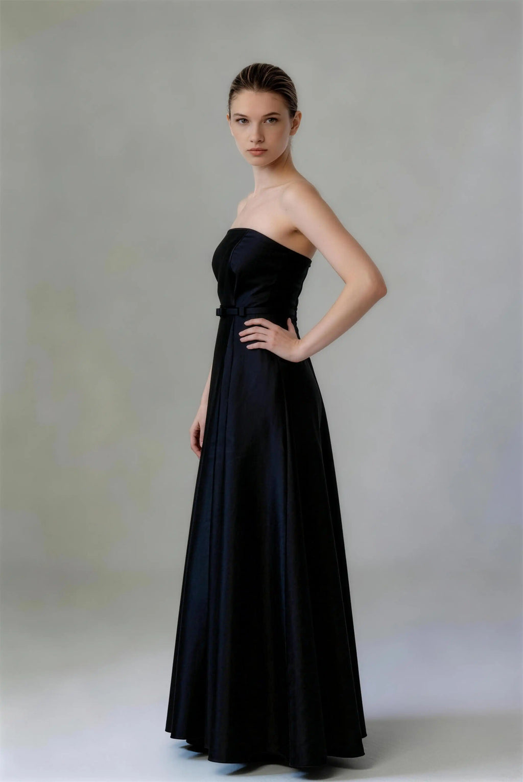 Phoehua Side Profile of Black Timeless Elegant Evening Gown, Strapless Bow‑Belt Lace‑Up‑Back Mid‑Rise Satin A‑Line Wedding Guest Long Dress