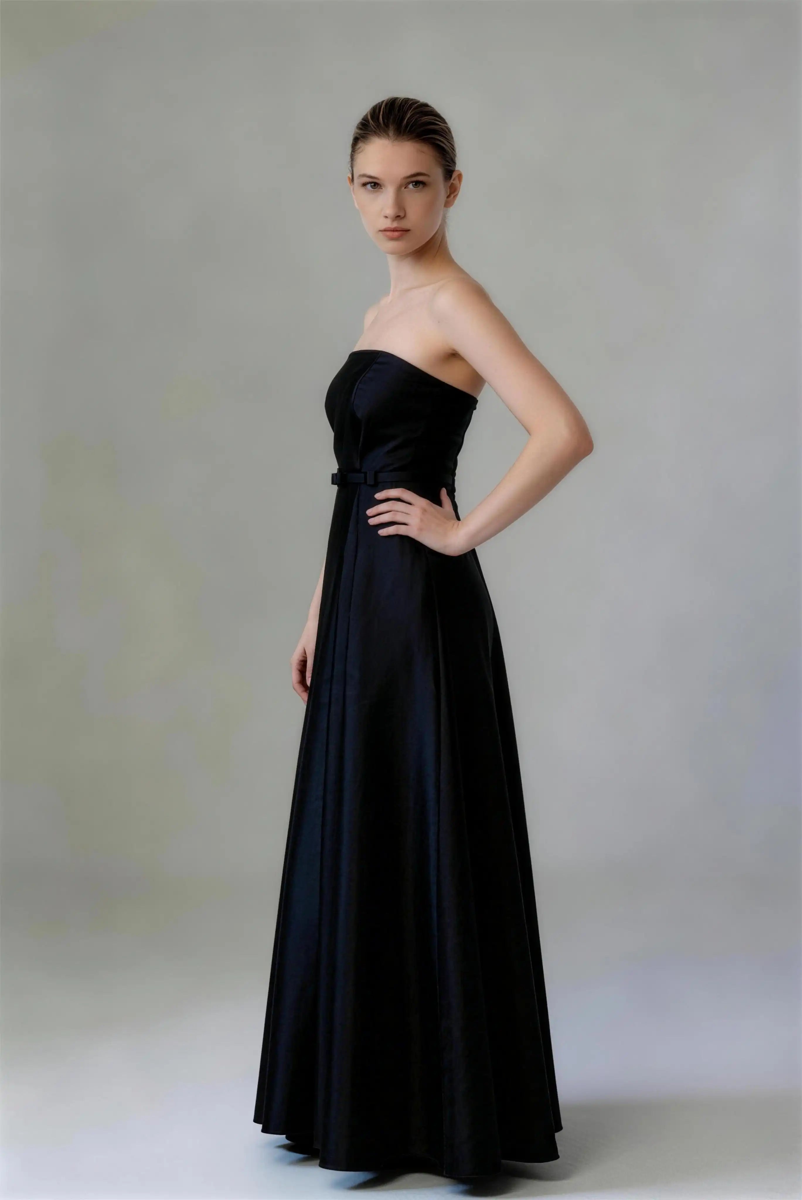 Phoehua Side Profile of Black Timeless Elegant Evening Gown, Strapless Bow‑Belt Lace‑Up‑Back Mid‑Rise Satin A‑Line Wedding Guest Long Dress