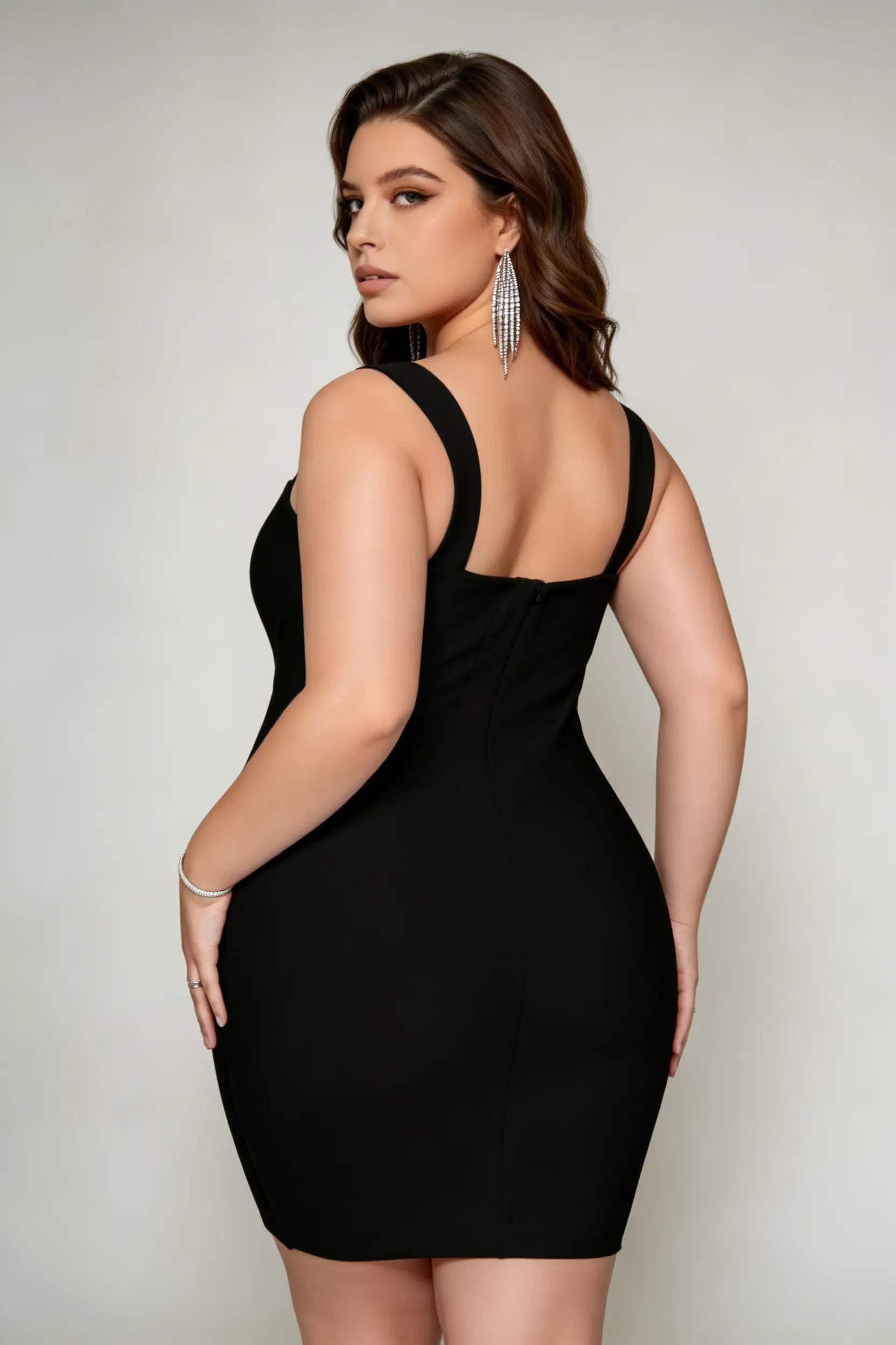 Plus Size Black Sweetheart Neckline Bandage Mini Dress – phoehua