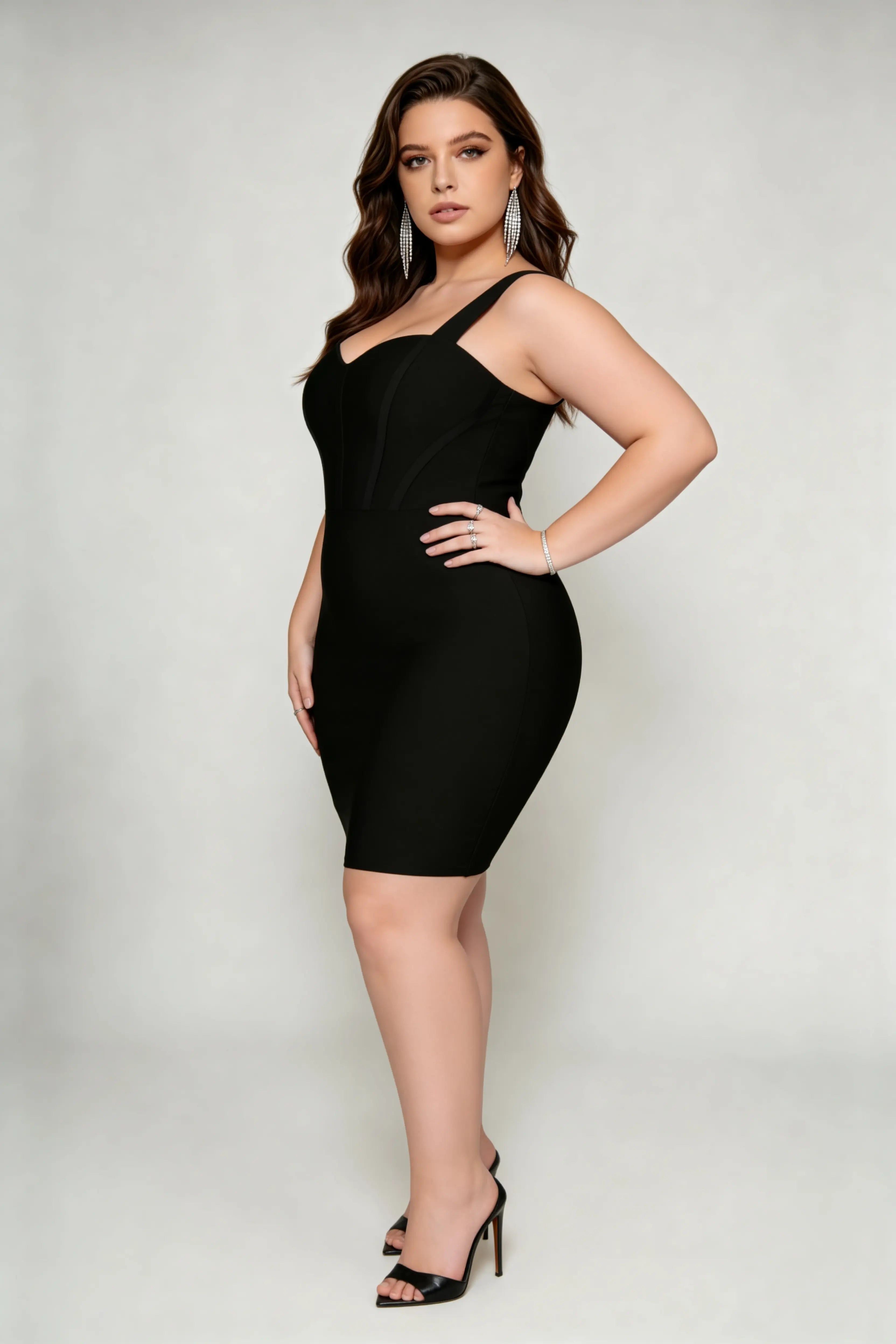 Plus Size Black Sweetheart Neckline Bandage Mini Dress