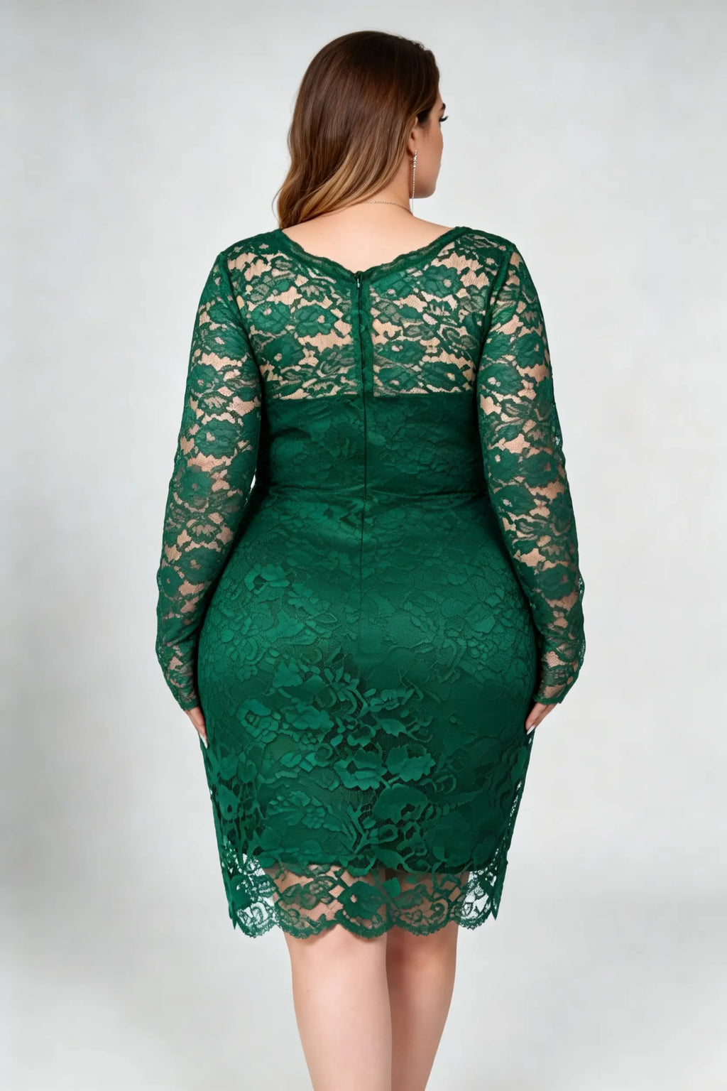 Plus Size Emerald Green Lace Round Neck Long Sleeve Bodycon Midi Dress