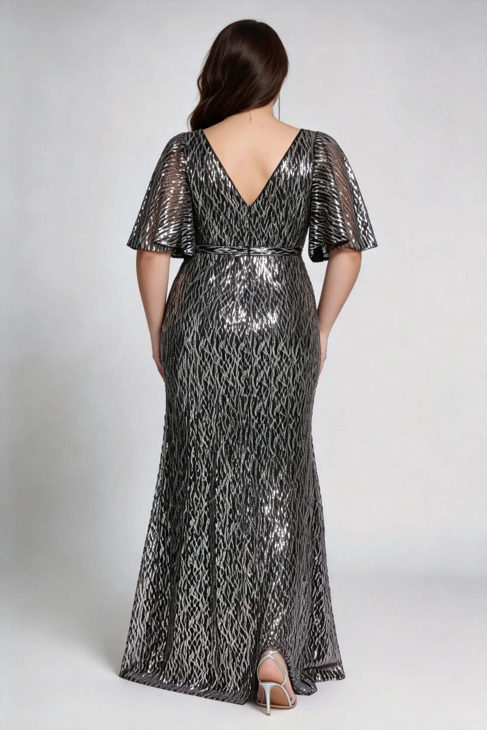 Plus Size Luxury Metallic Sequin Evening Gown with Flutter Sleeves – Shimmering Geometric Pattern High-Slit Formal Gala & Party Dress