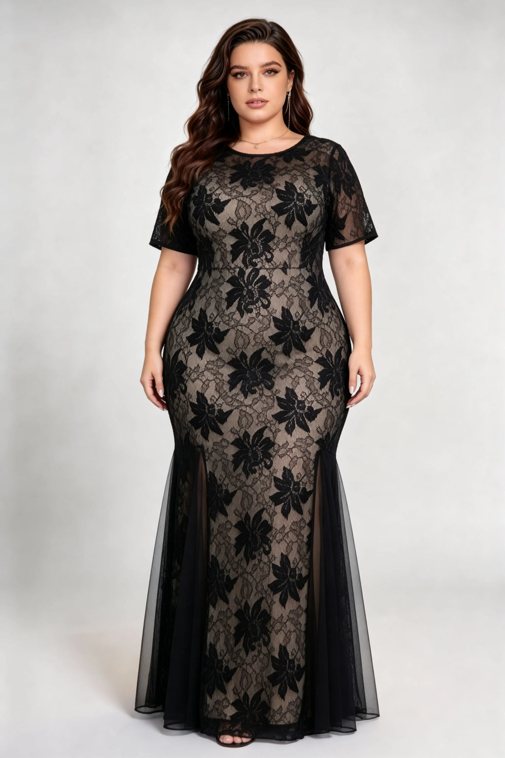 Plus Size Black Floral Lace Mermaid Evening Gown with Short Sleeves