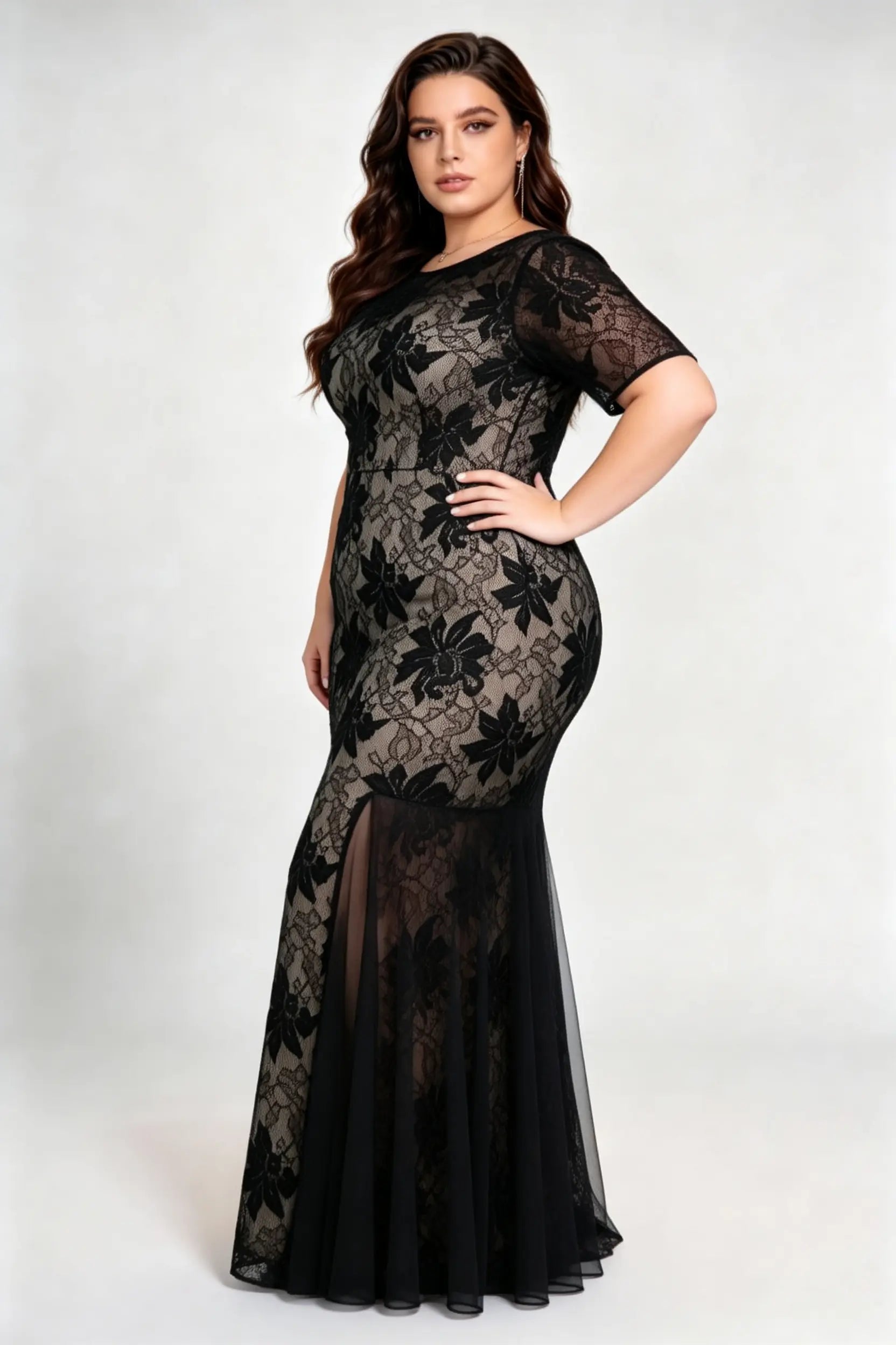 Plus Size Black Floral Lace Mermaid Evening Gown with Short Sleeves