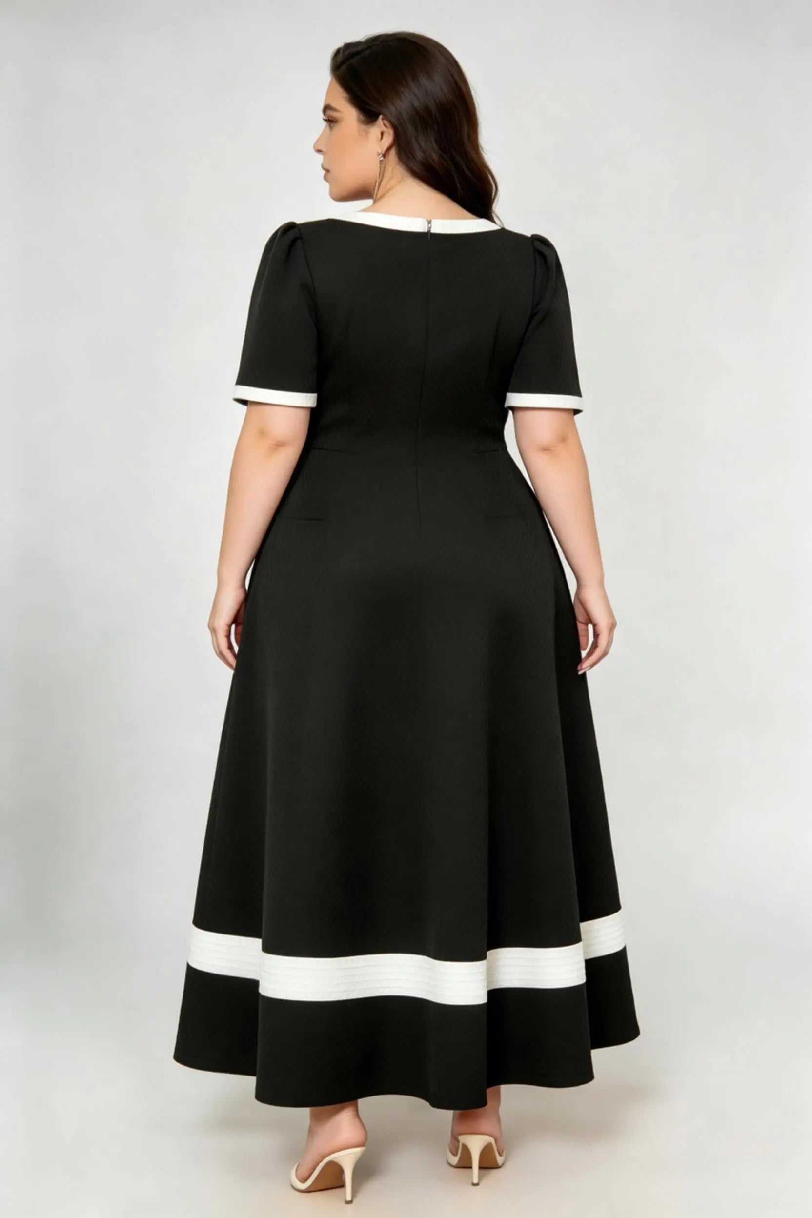 Plus Size Black and White Bow Detail A-Line Maxi Dress with Square Neck