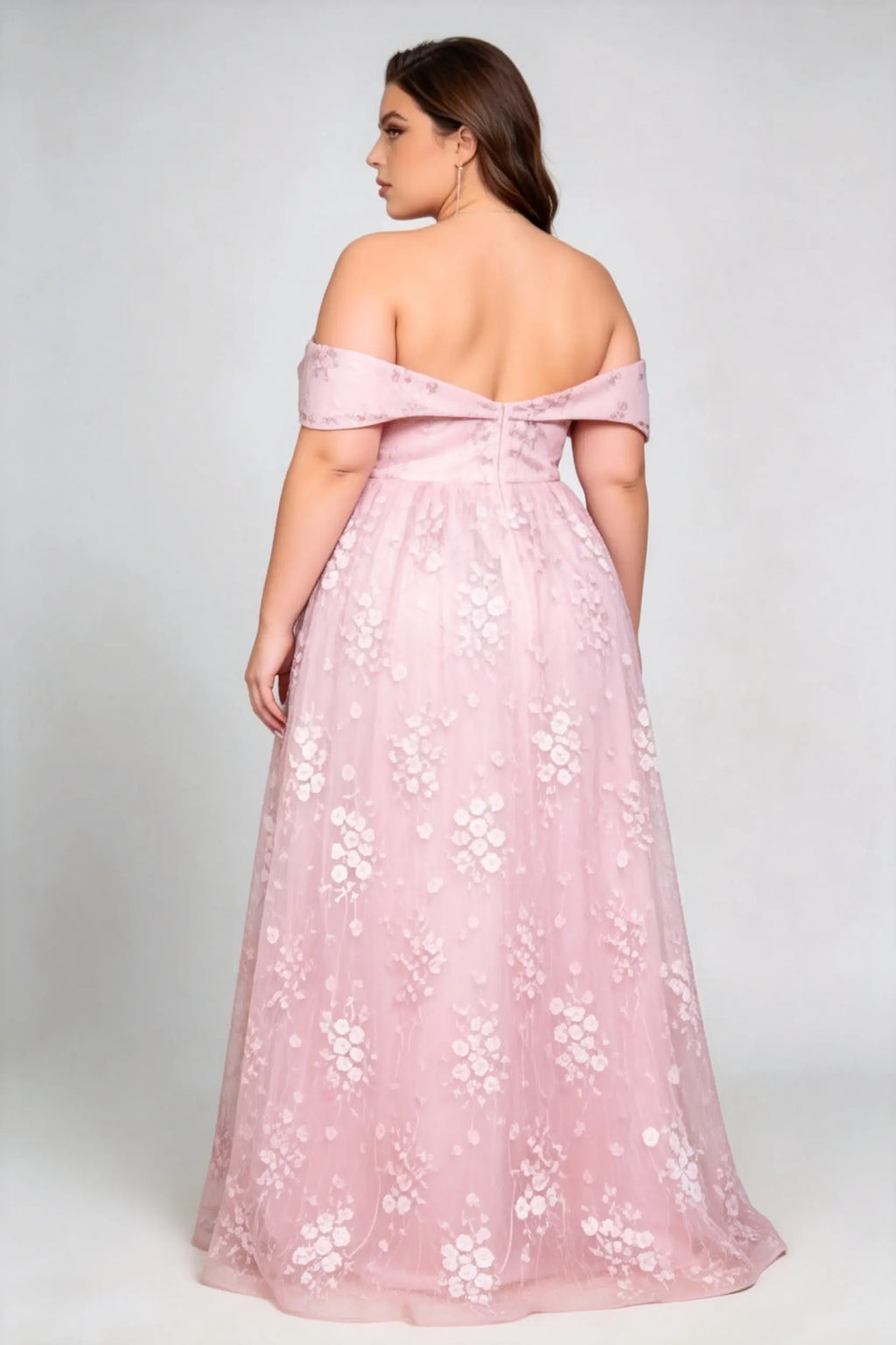 Plus Size Off The Shoulder Plunge V Neck 3D Floral Embroidery Tulle A Line Floor Length Bridesmaid Evening Dress