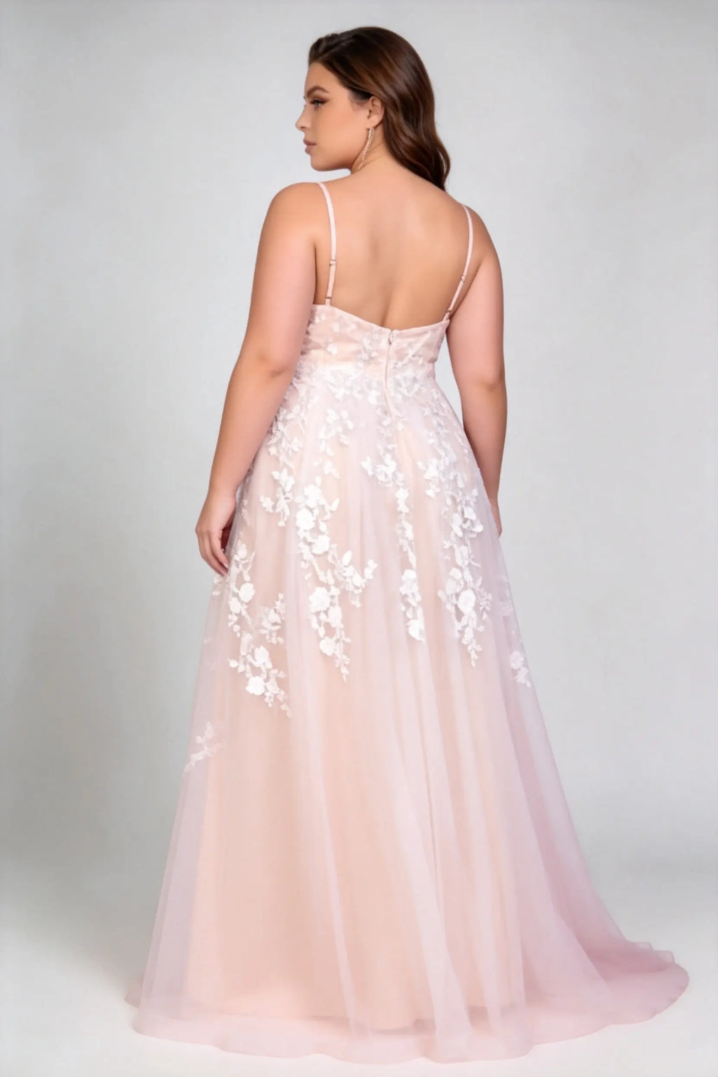 Plus Size Spaghetti Strap Deep V 3D Floral Applique Tulle Fitted Waist Train Floor Bridesmaid Evening Dress