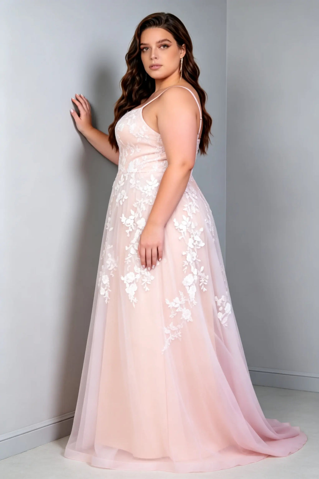 Plus Size Spaghetti Strap Deep V 3D Floral Applique Tulle Fitted Waist Train Floor Bridesmaid Evening Dress