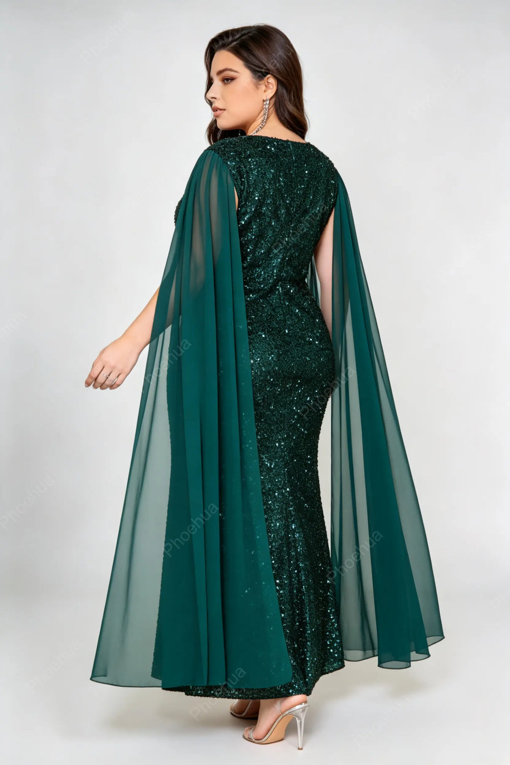Plus Size Dark Green Round Neck Full Sequin Mermaid Maxi Gown With Chiffon Cape Sleeves Formal Evening Dress