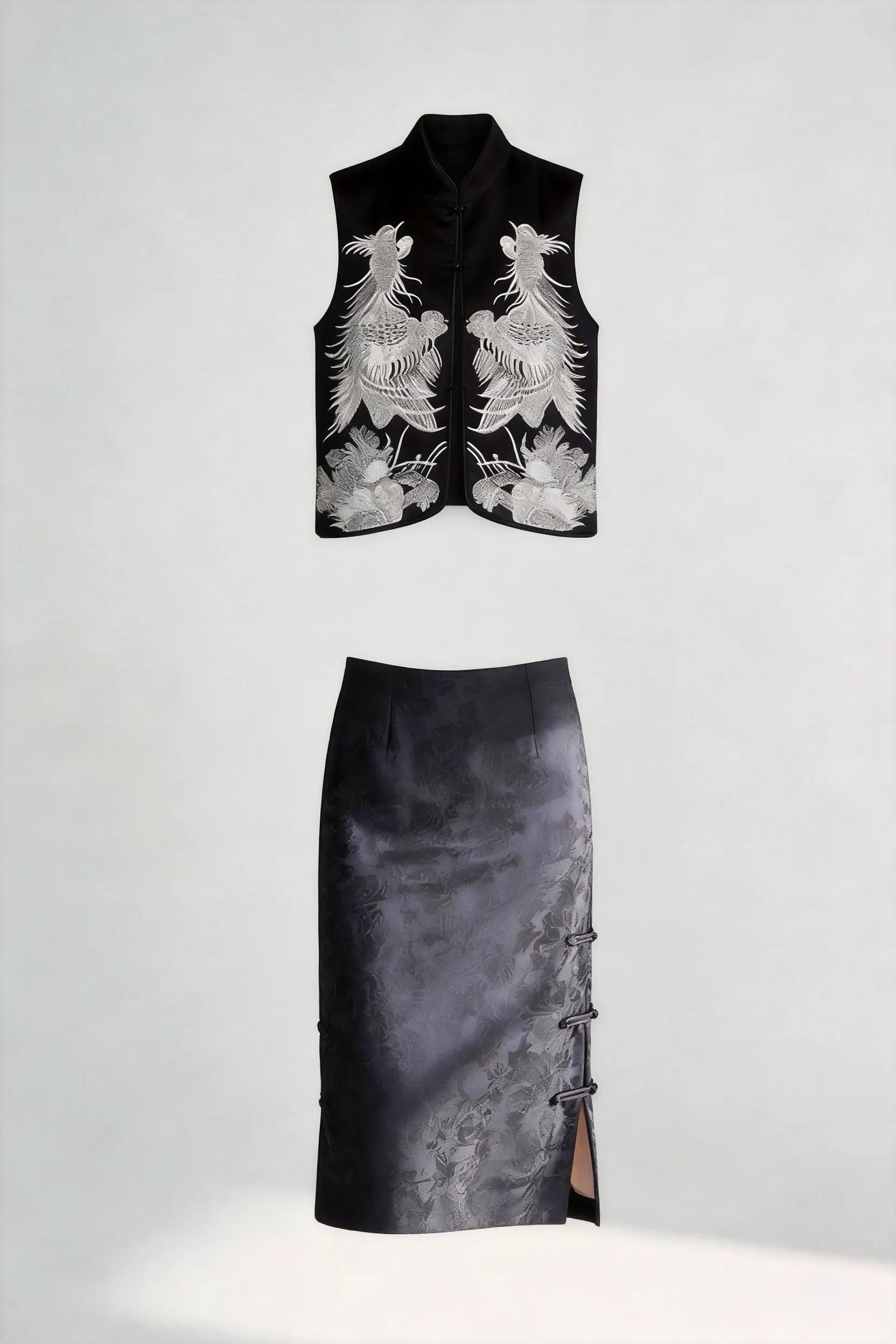 Traditional Chinese Phoenix Embroidery Vest & Gradient Skirt Set - Elegant Oriental Fashion