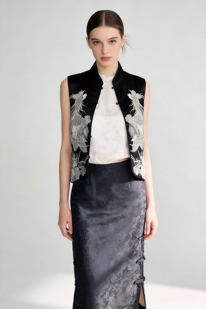 Traditional Chinese Phoenix Embroidery Vest & Gradient Skirt Set - Elegant Oriental Fashion