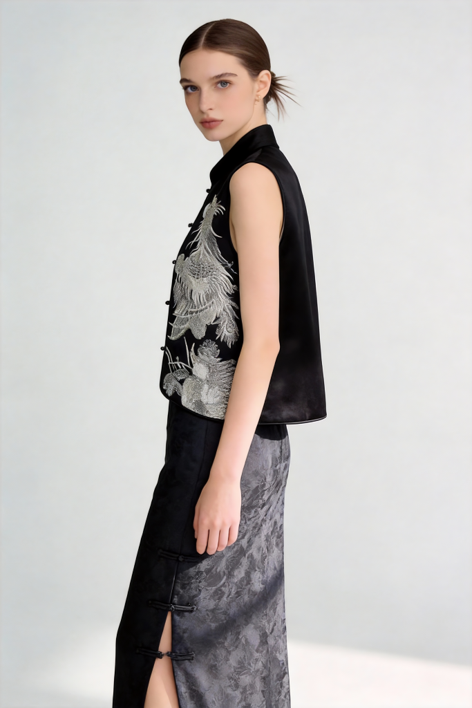 Traditional Chinese Phoenix Embroidery Vest & Gradient Skirt Set - Elegant Oriental Fashion