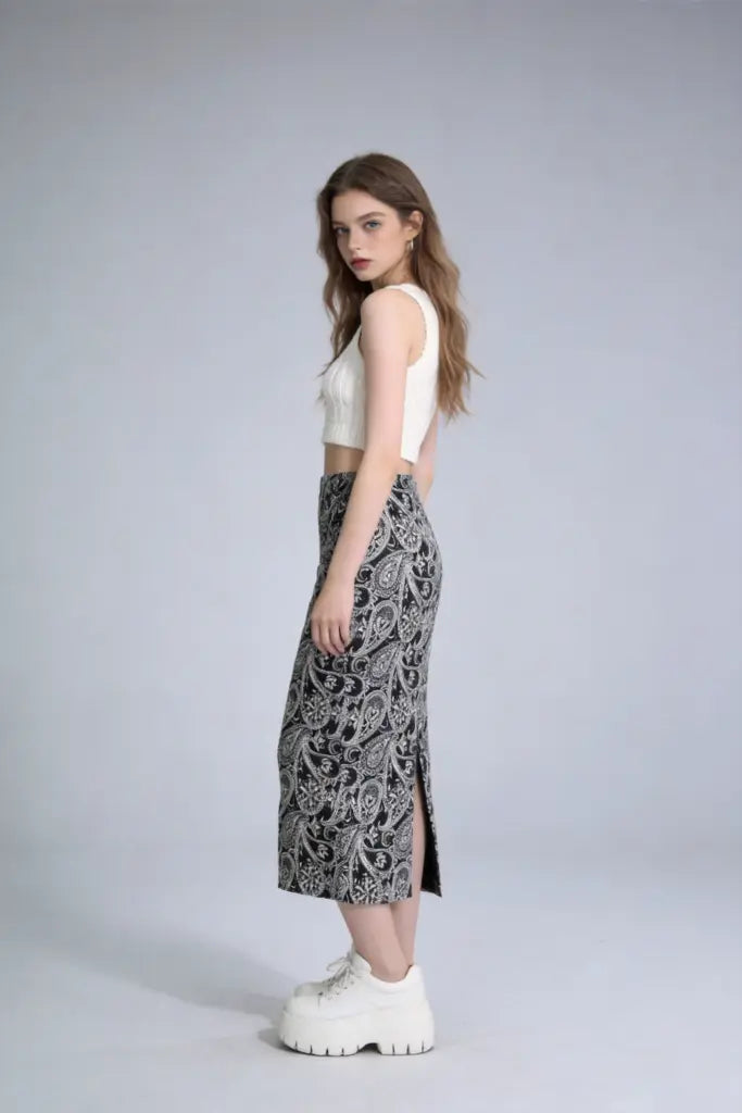 Paisley Print Midi Skirt with Back Slit - Elegant High-Waisted Office & Daily Wear