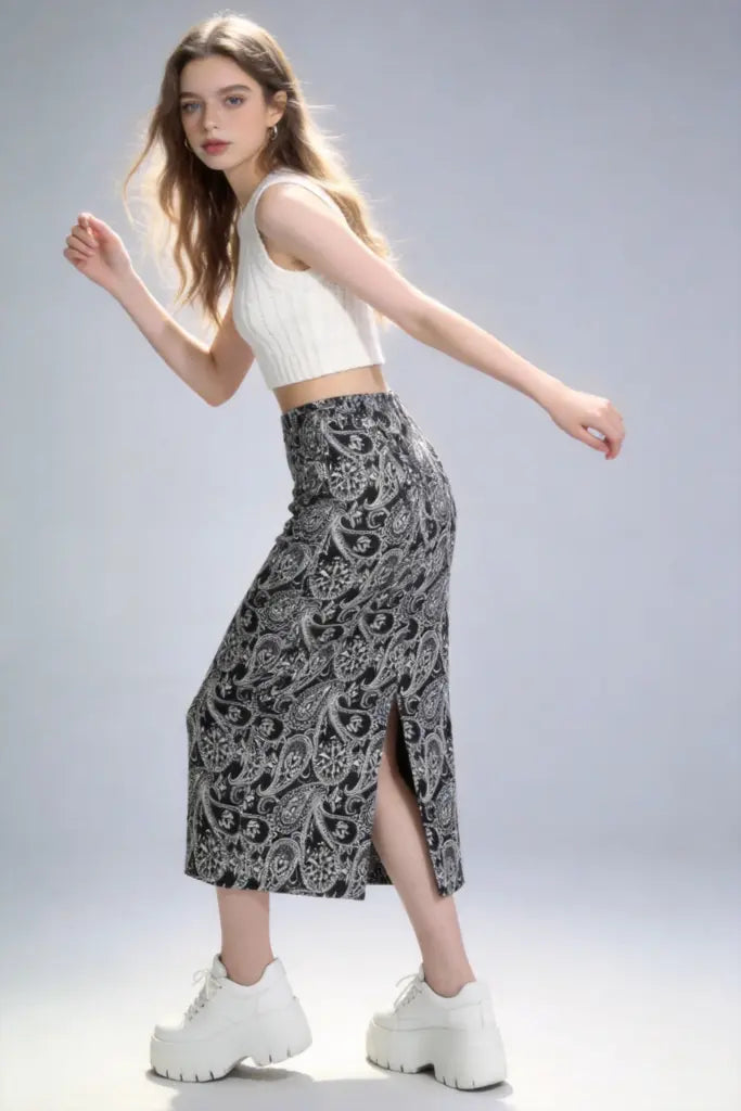 Paisley Print Midi Skirt with Back Slit - Elegant High-Waisted Office & Daily Wear